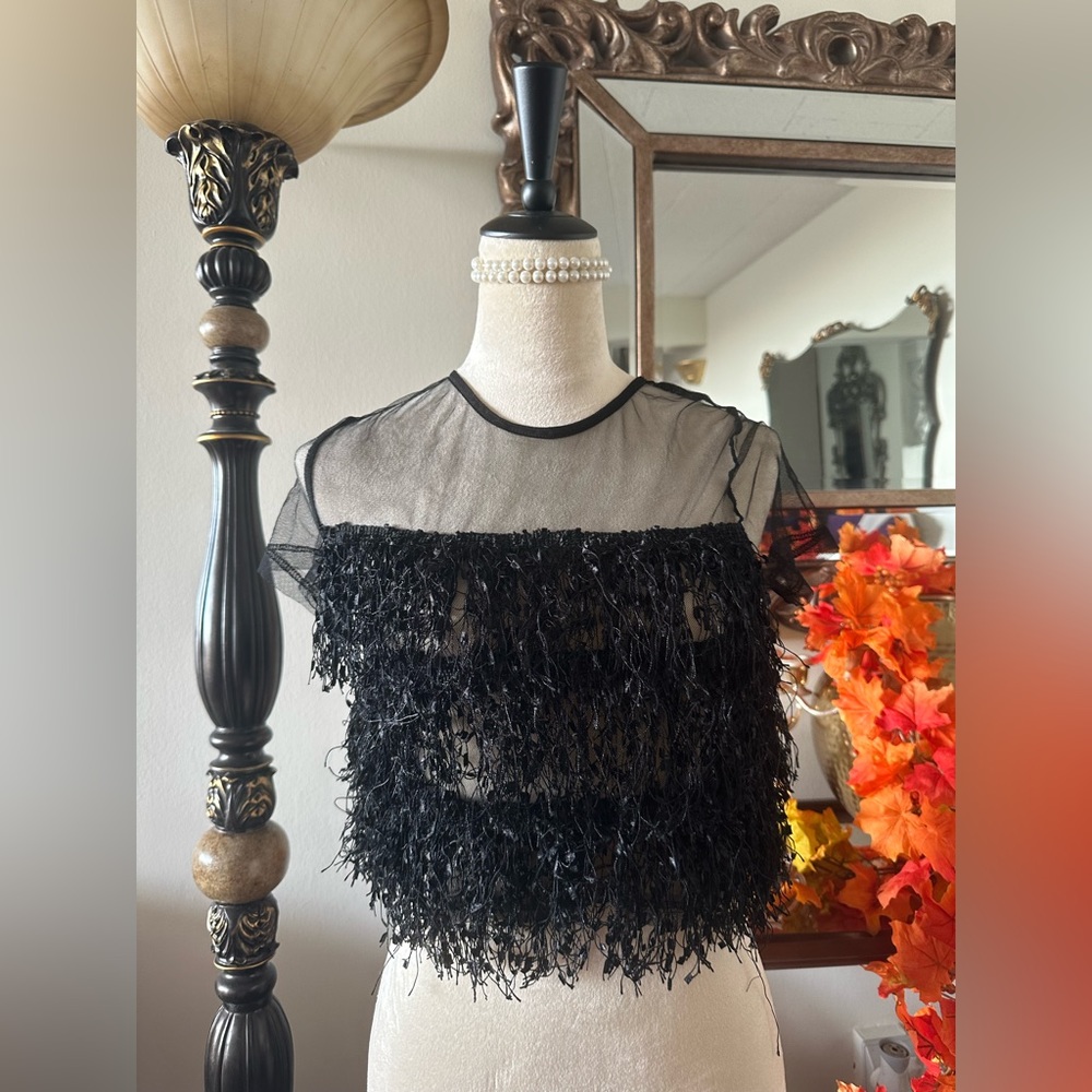 BLACK UNIQUE SHIRT